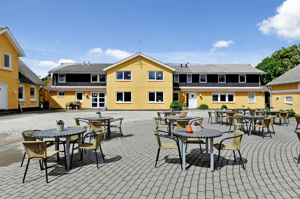 Lonstrup Strandhotel Exterior foto